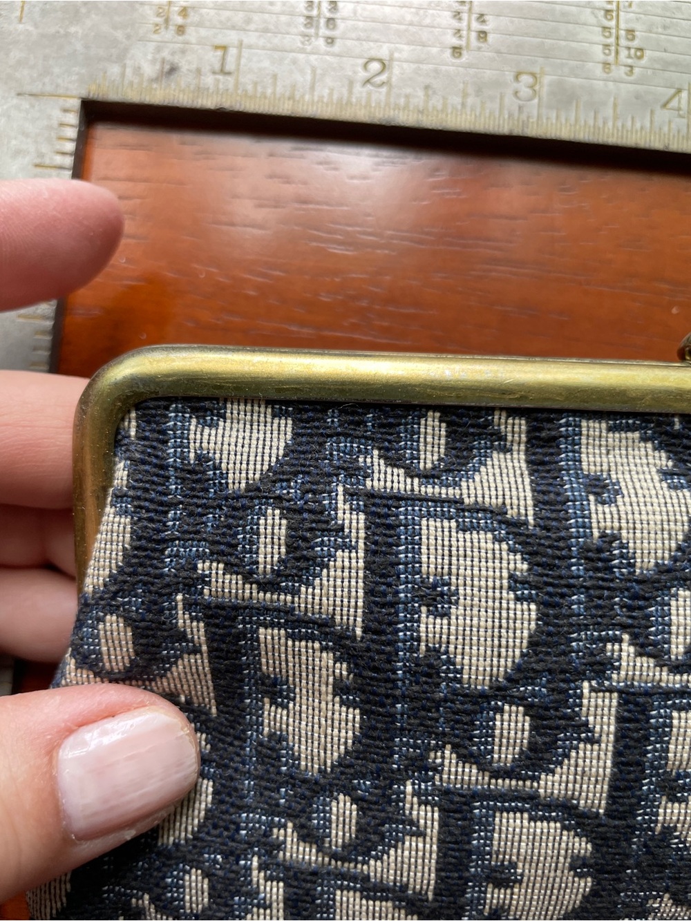 Dior Monogram Canvas Kiss-Lock Cosmetic Case in Navy and Cream - Picture 4 of 12